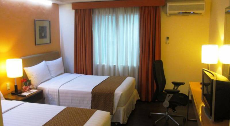 Crown Regency Hotel Makati