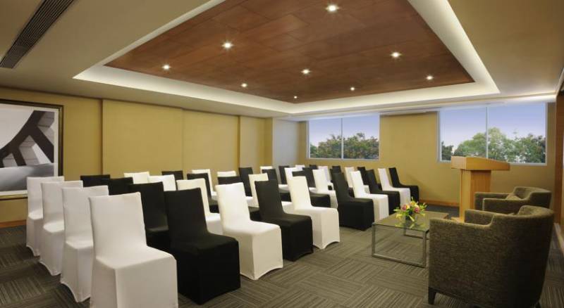 DoubleTree Suites by Hilton Bangalore