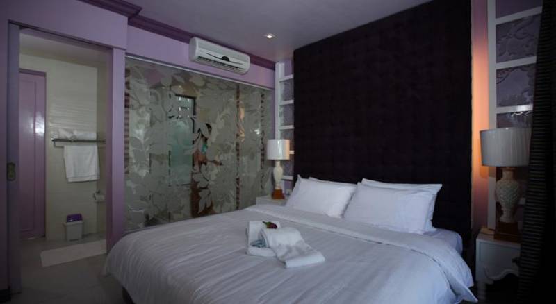 Erus Suites Hotel