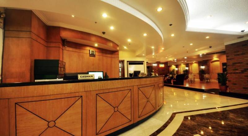 Executive Plaza Hotel