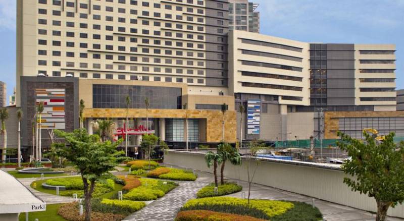 Holiday Inn & Suites Makati