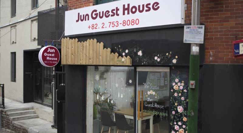 Jun Guesthouse