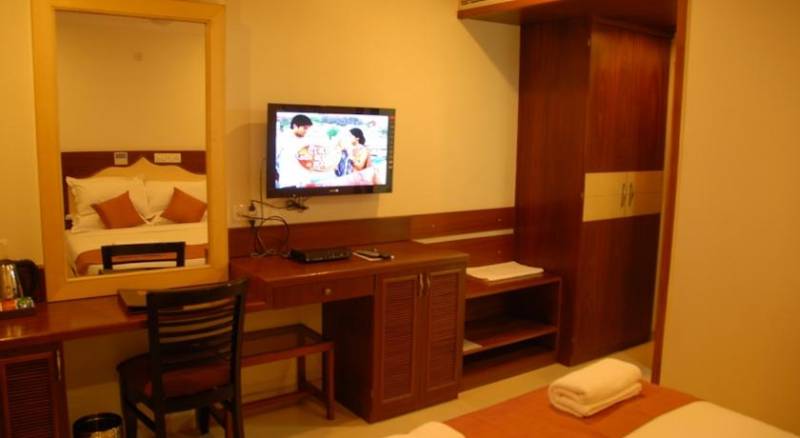 Meenal Hotel