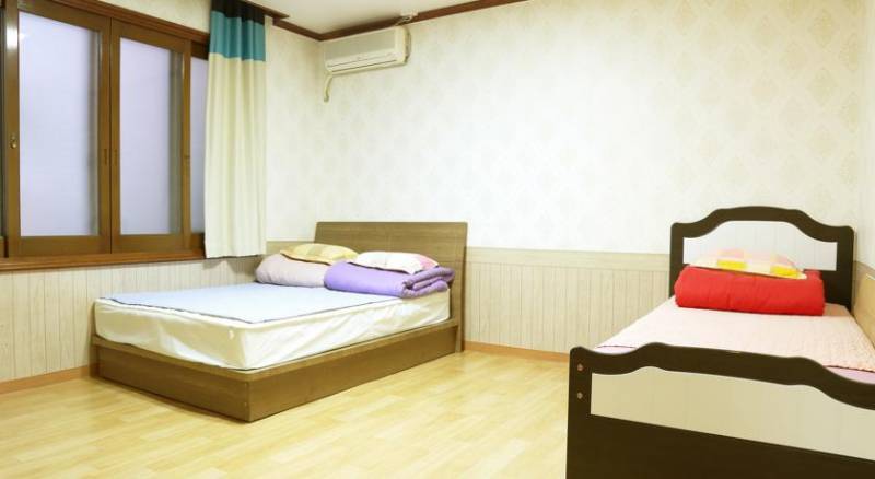 Seoul Myeongdong Stay - Hostel