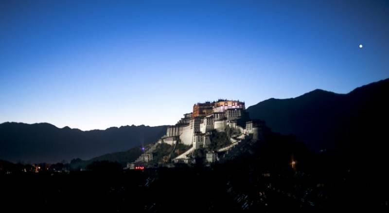 Shangri-La Lhasa Hotel