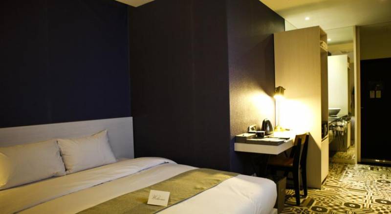 Vella Suite Hotel Myeongdong