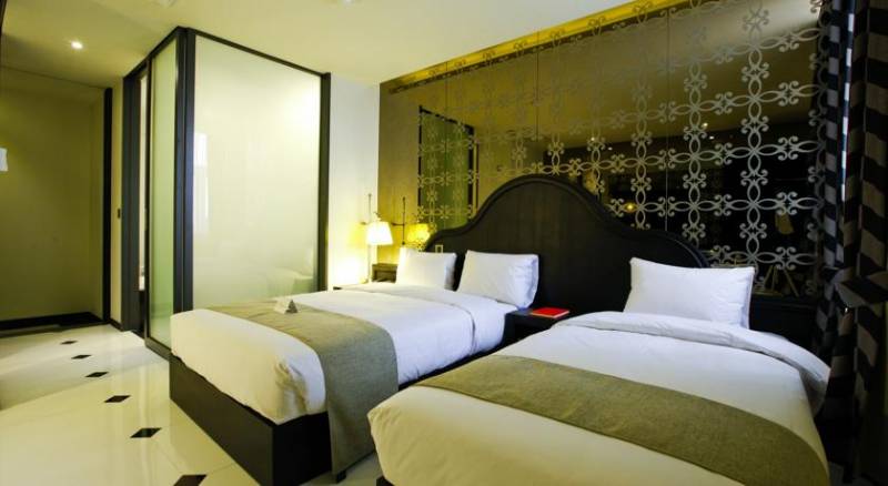 Vella Suite Hotel Myeongdong