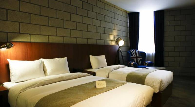 Vella Suite Hotel Myeongdong