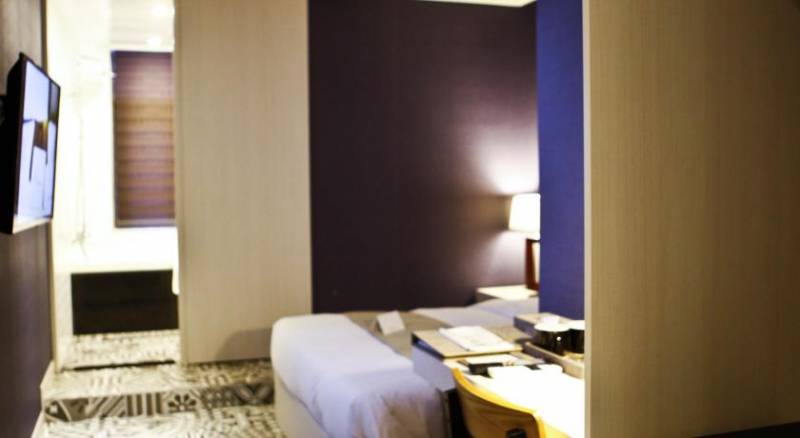 Vella Suite Hotel Myeongdong