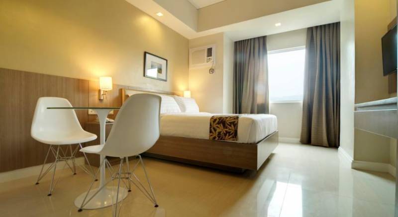 Zerenity Hotel & Suites