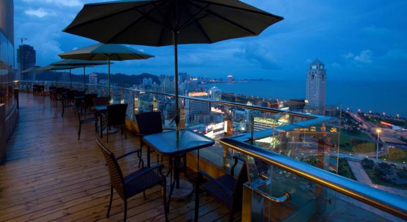 Zhuhai Charming Holiday Hotel