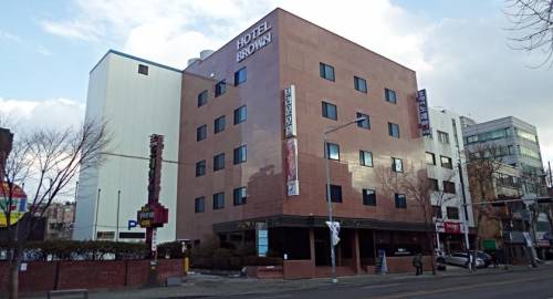 Brown Tourist Hotel