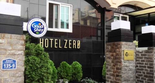 HOTEL ZERO