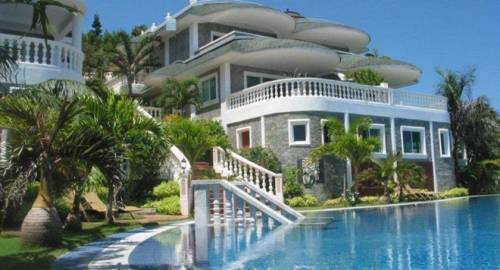 Lingganay Boracay Hotel Resort
