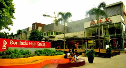 The Fort Budget Hotel- Bonifacio Global City