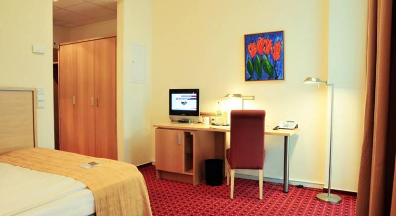 Airporthotel Berlin-Adlershof