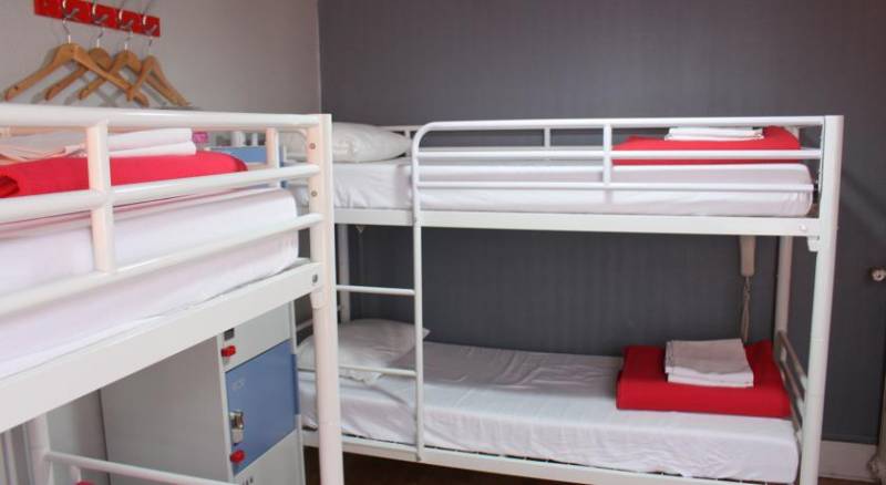 Arty Paris Hostel & Budget Hotel