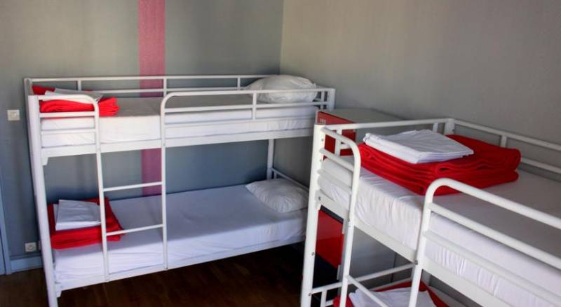 Arty Paris Hostel & Budget Hotel