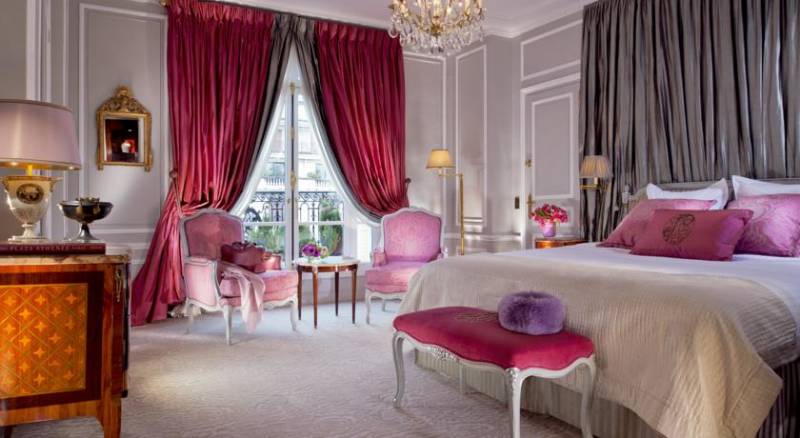 Hotel Plaza Athenee Paris