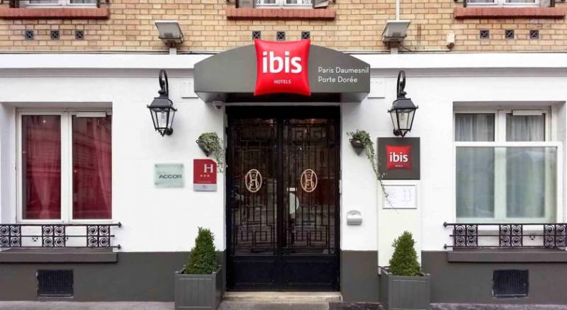 Ibis Daumesnil Porte Doree