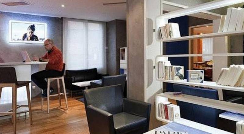 Ibis Styles Paris Tolbiac Bibliotheque