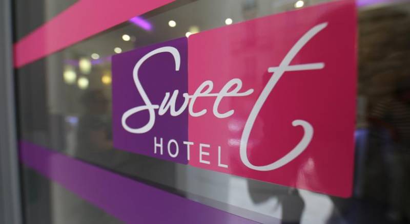 Sweet Hotel