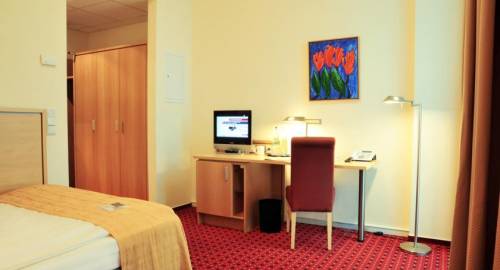 Airporthotel Berlin-Adlershof