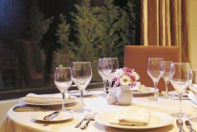 Dekelia Hotel