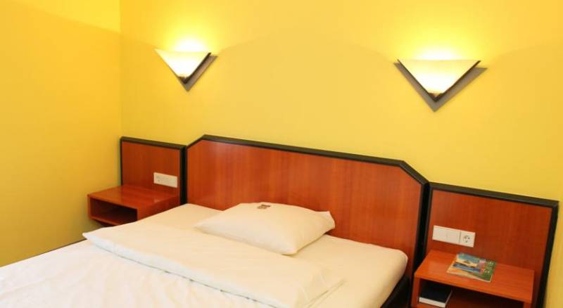 Golden Leaf Hotel Stuttgart Airport & Messe