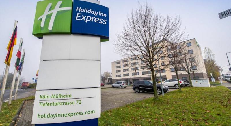 Holiday Inn Express Cologne Mülheim