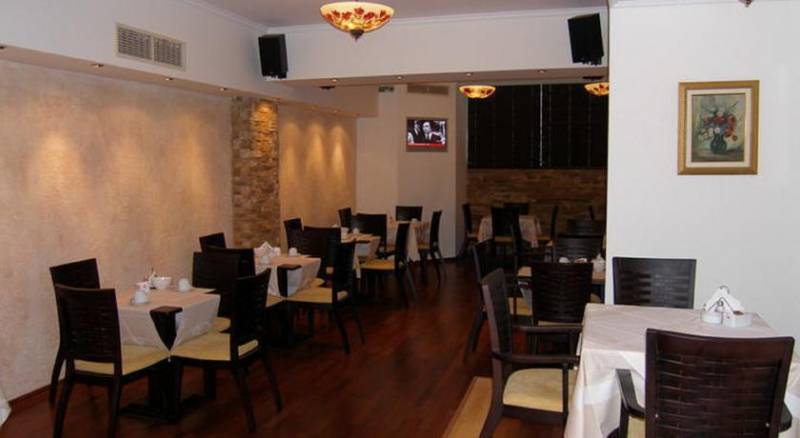 Nicola Hotel