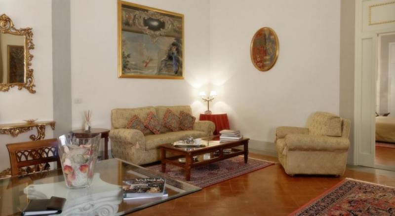 Palazzo Magnani Feroni, All Suite - Residenza D'Epoca