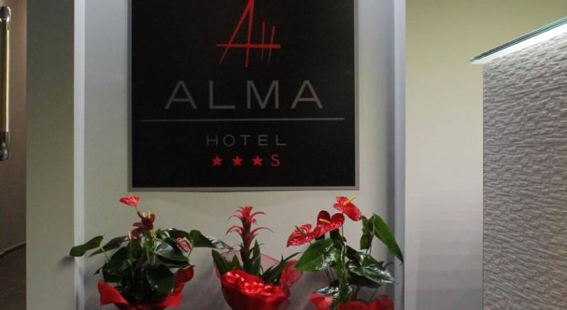 Alma Hotel