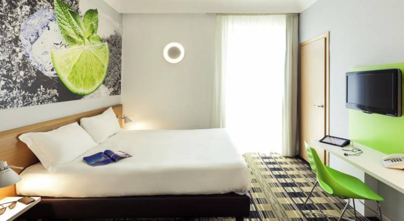 Ibis Styles Napoli Garibaldi