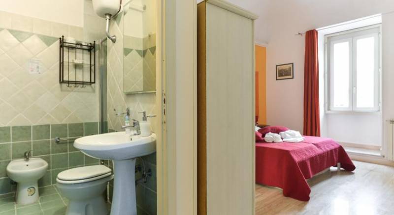 Trevi Fountain Guesthouse