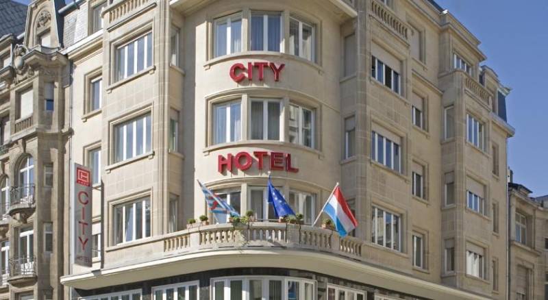 City Hotel