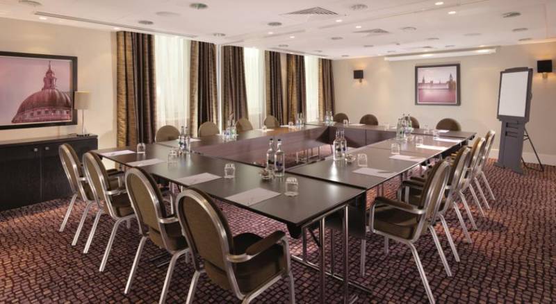 Crowne Plaza London Ealing