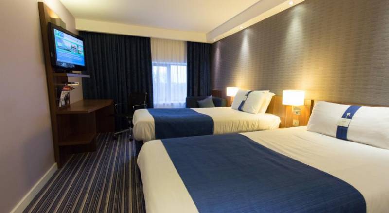 Holiday Inn Express Birmingham–South A45