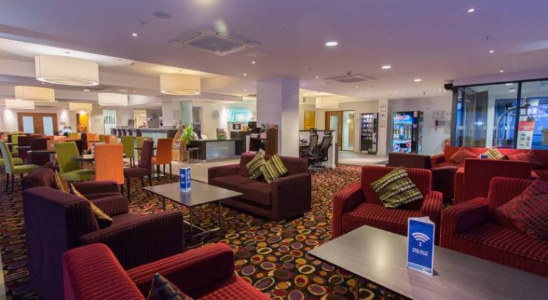 Holiday Inn Express Birmingham–South A45