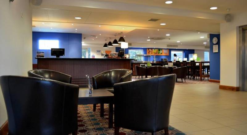 Holiday Inn Express Birmingham Star City