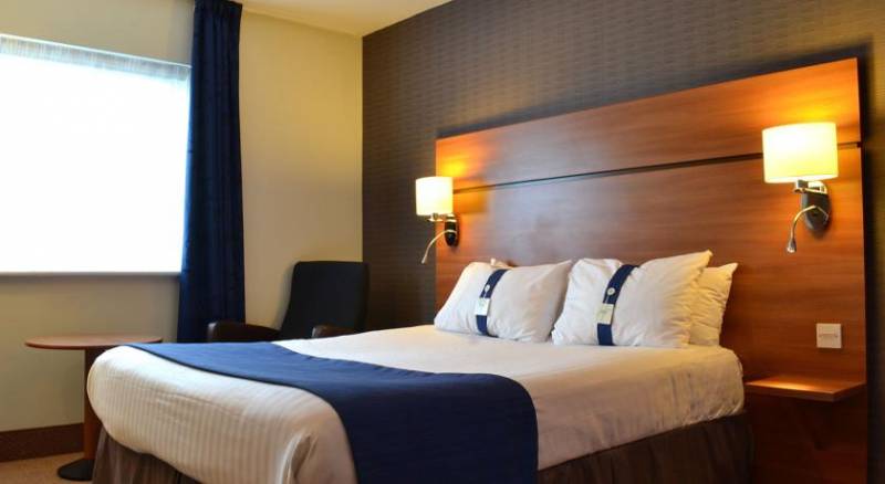 Holiday Inn Express Birmingham Star City