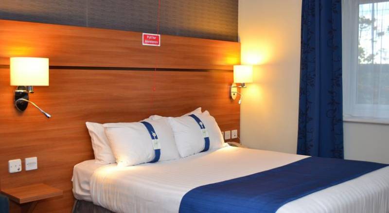 Holiday Inn Express Birmingham Star City