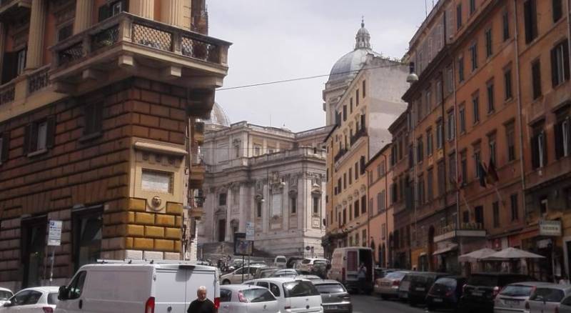 Roma Rooms Colosseum