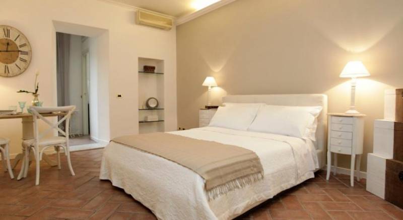 Spanish Steps Suite