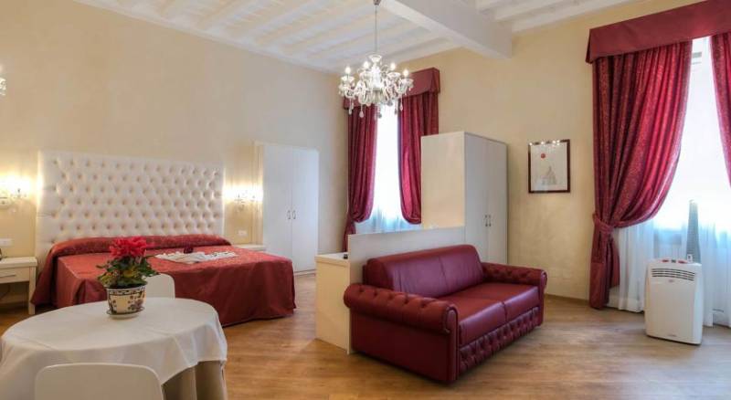 Trevi Rome Suite