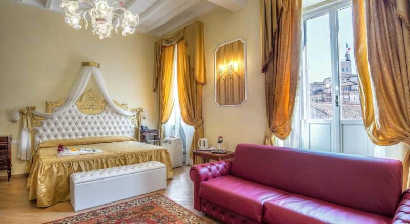 Trevi Rome Suite