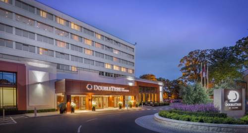 DoubleTree by Hilton Dublin Burlington Road