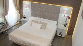 Elenoire Rooms & Suite