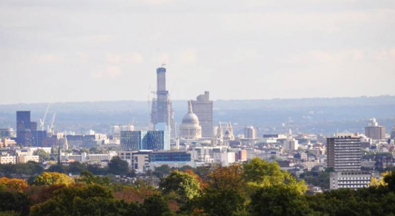 Roseview Alexandra Palace Hotel