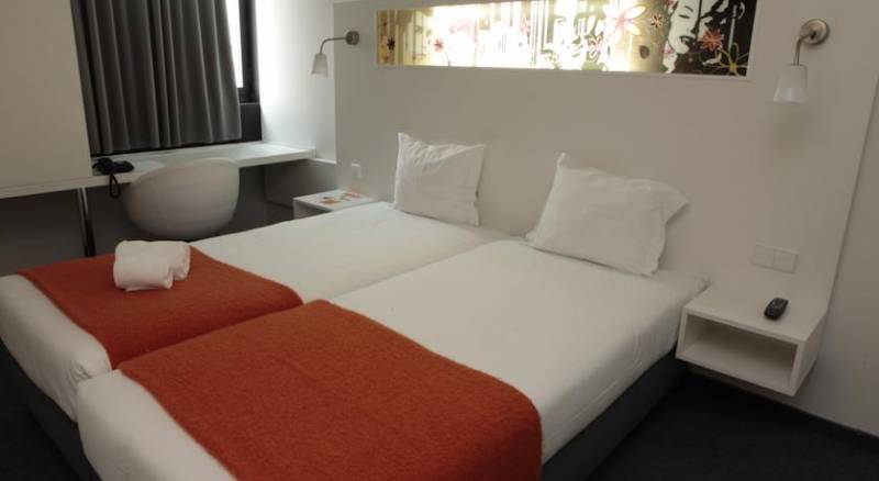 Star Inn Porto – Low Cost Design Hotel